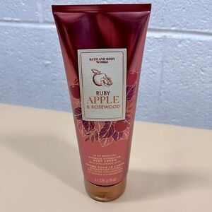 NWOT Bath and body Works, Ruby, apple and Rosewood body cream​​​​​​​